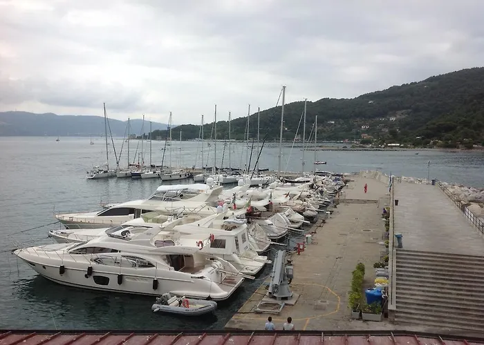 La Lanterna 4* Portovenere