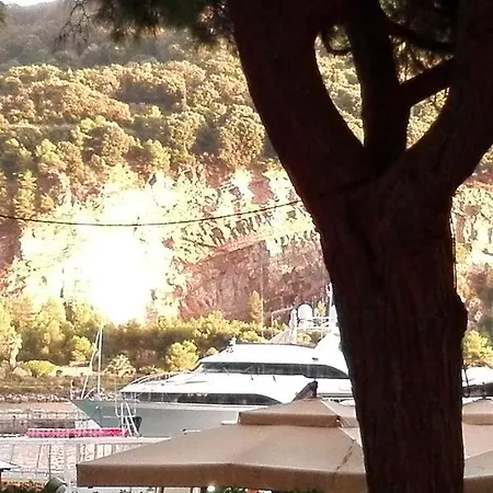 La Lanterna Guest house