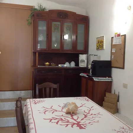 La Lanterna Guest house *